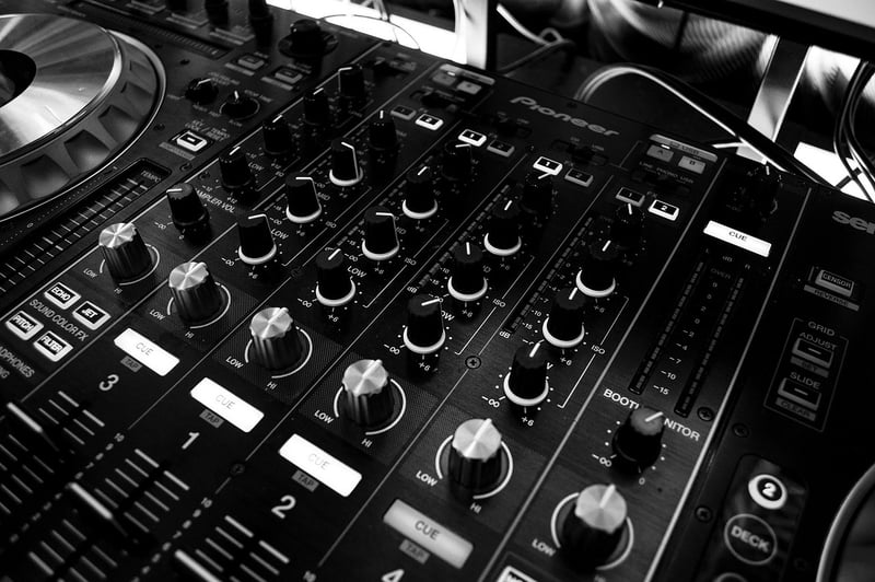 Mixing Traditions